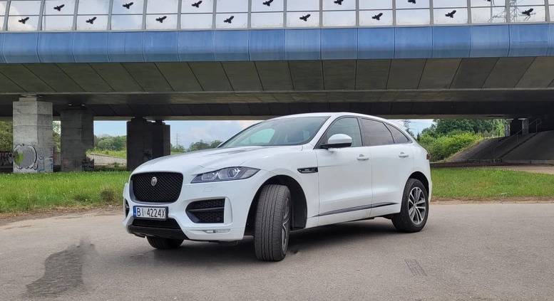 Jaguar F-Pace cena 109347 przebieg: 84700, rok produkcji 2016 z Wrocław małe 211